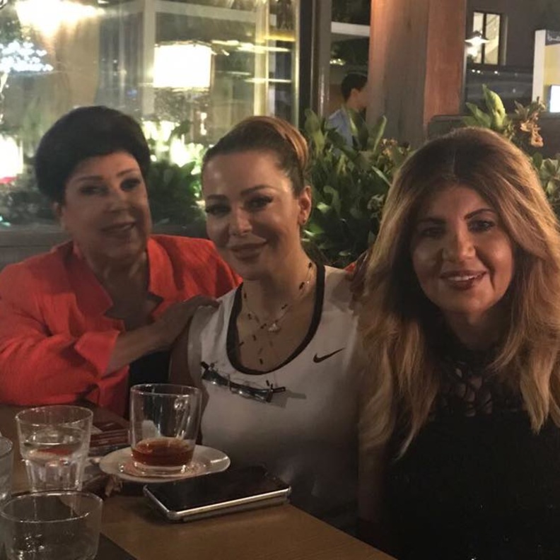 سوزان نجم الدين تقضي الصيف بمصر