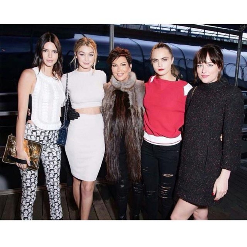 كريس جينر تعشق جميلات عروض الأزياء ومن بينهن ابنتها