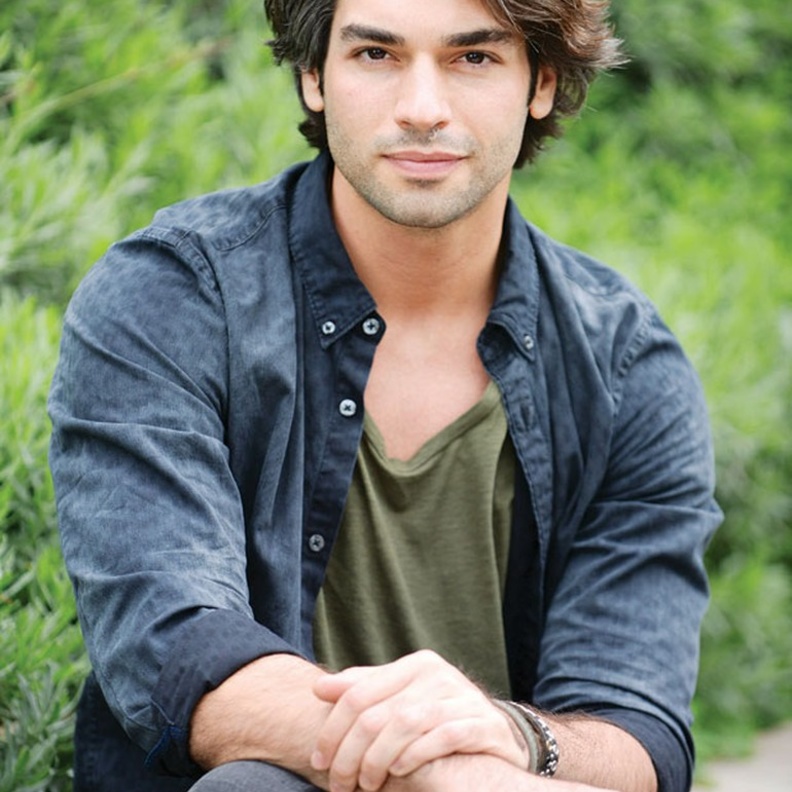 شوكرو أوزيلديز