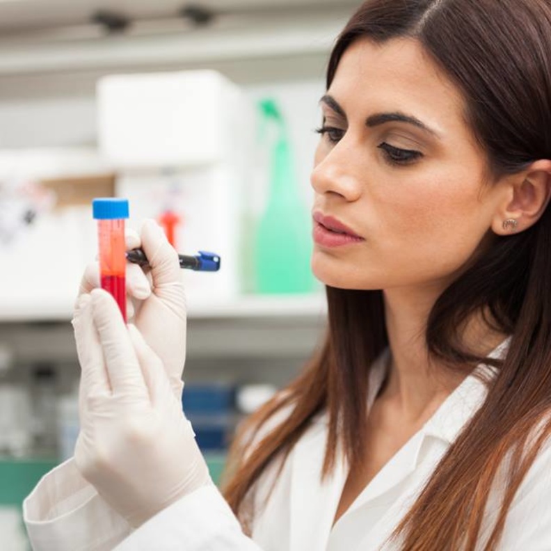  فحص الدم الجيني يكشف عن عدد من السرطانات.