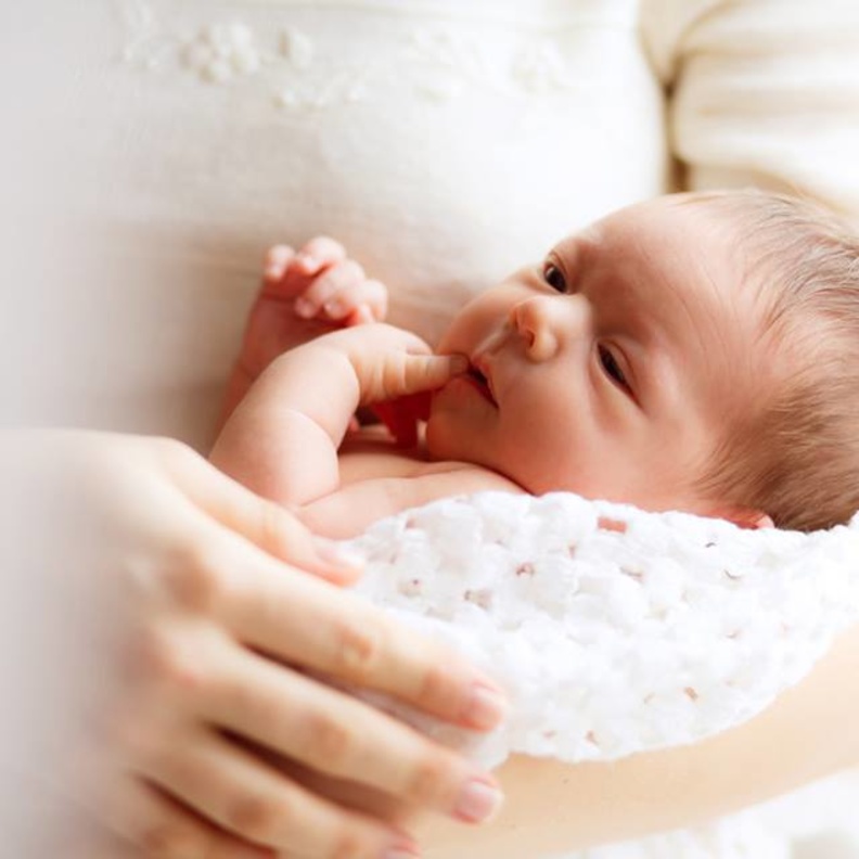 فائدة جديدة للرضاعة الطبيعية.. تعرفي إليها الآن