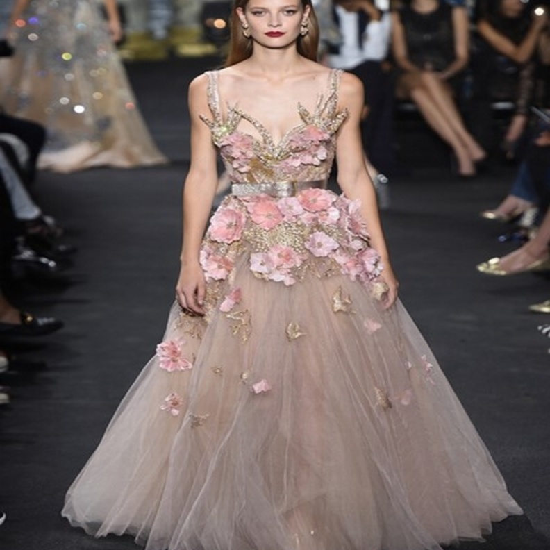 فساتين خطوبة عشقناها من مجموعة ايلي صعب للهوت كوتور!