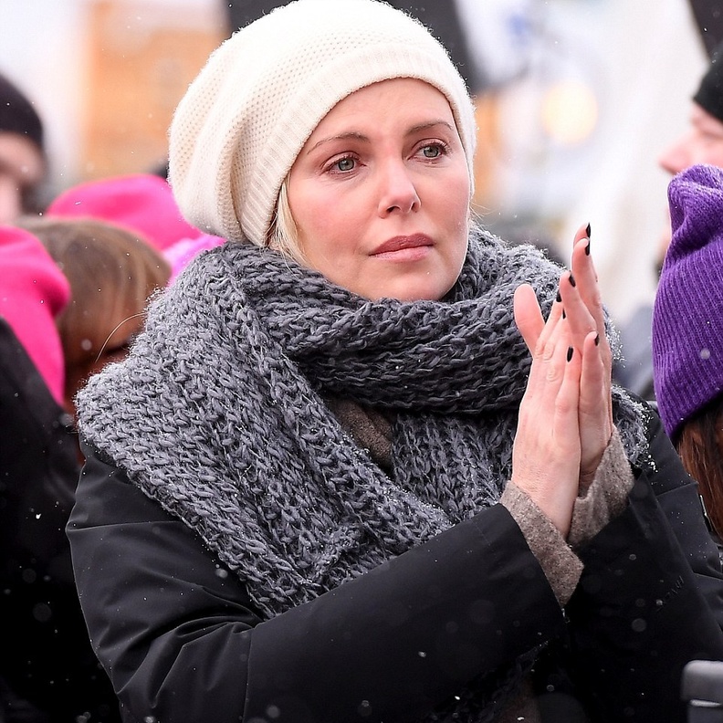 تشارليز ثيرون