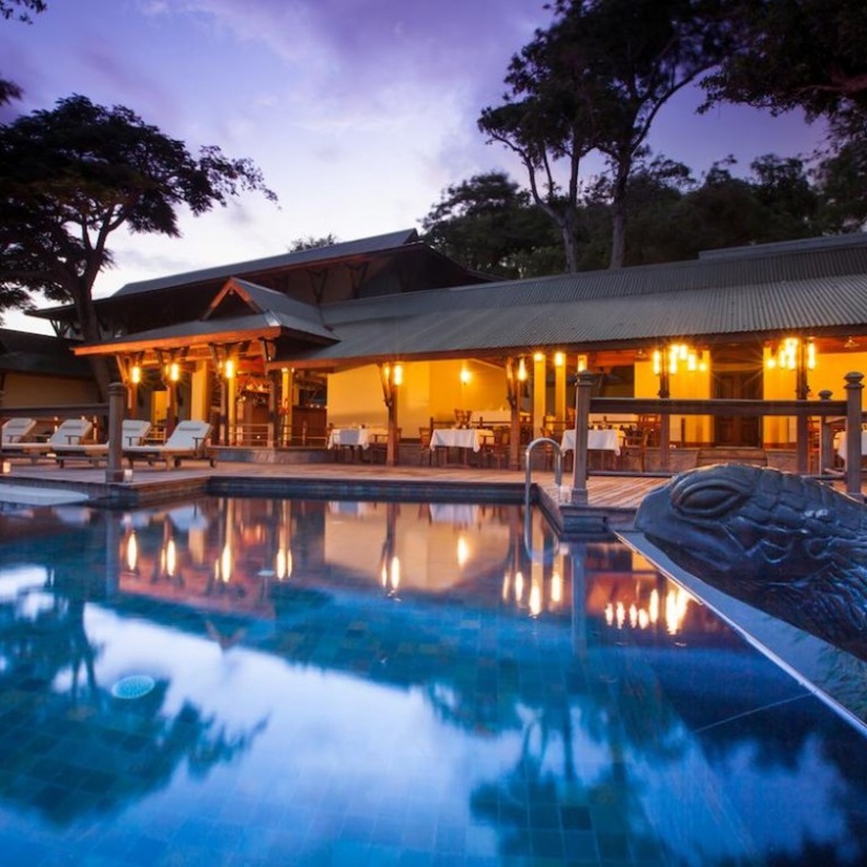  منتجع جزيرة إنشانتد