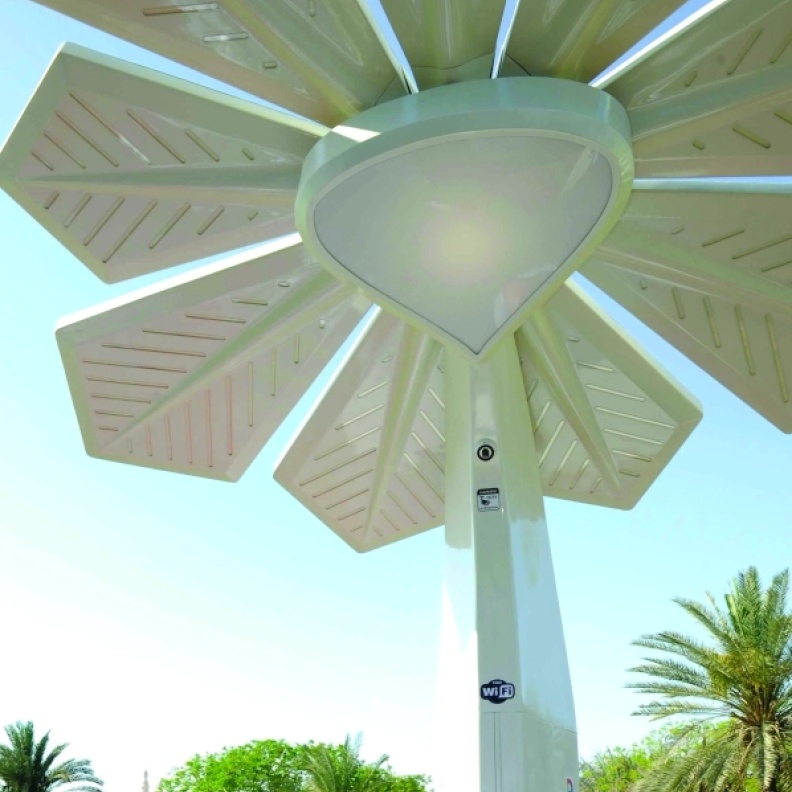 النخلة الذكية .. إنترنت مجاني للجميع في حدائق دبي