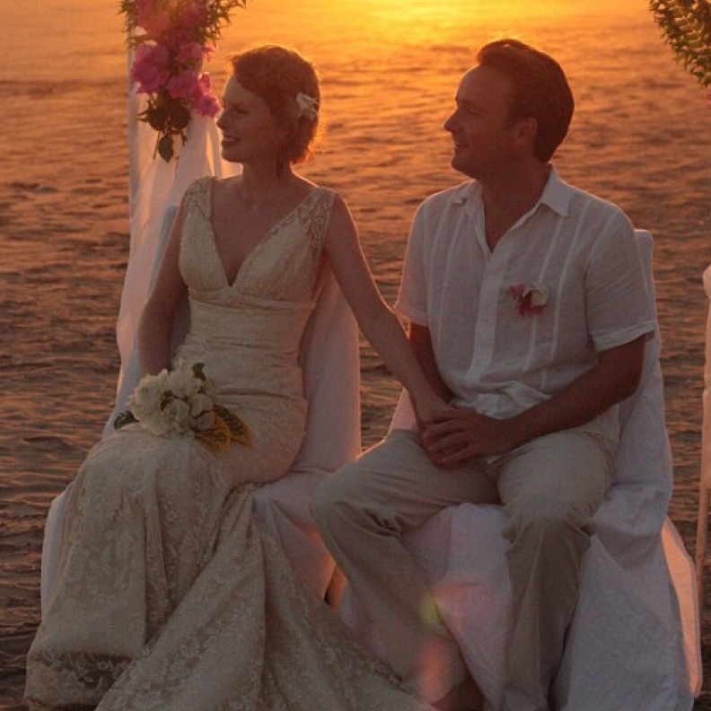 67  زفافاً وعريس واحد ....