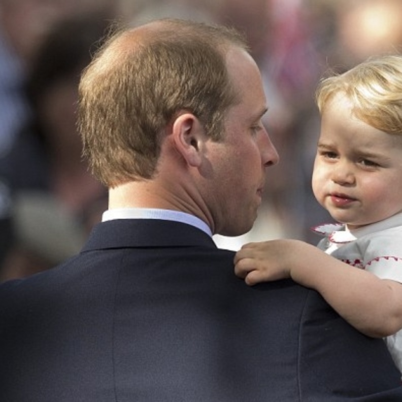 ويليام يحمل جورج