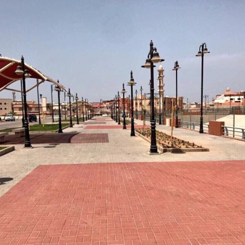 مساحة الممشى تصل إلى 22000 متر مربع وبطول 2900 متر