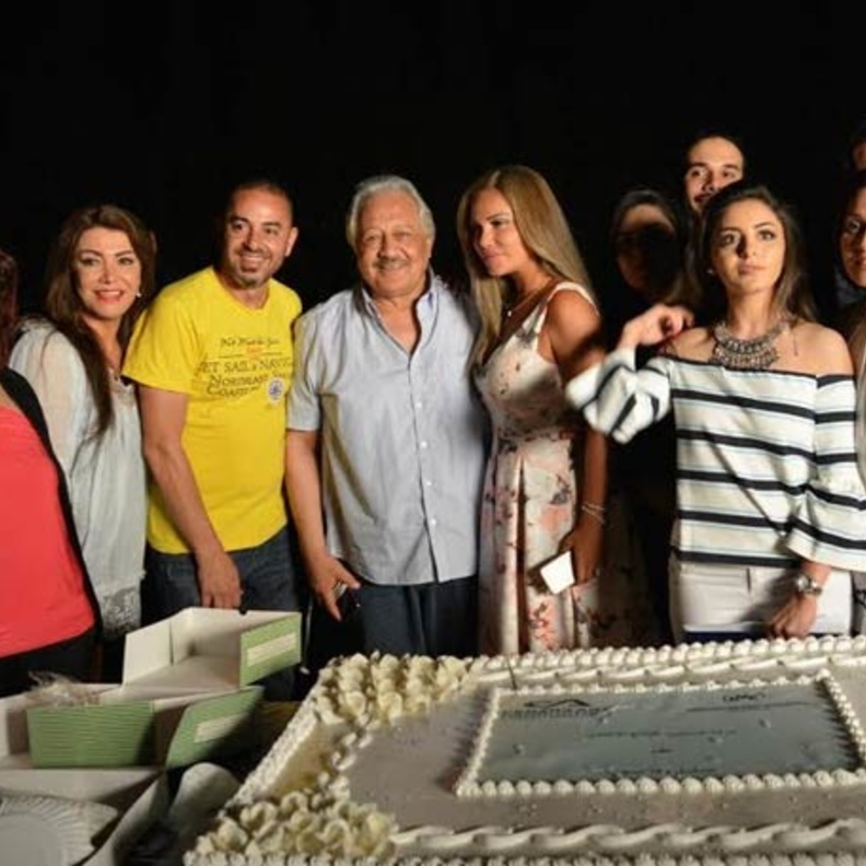 صورة لأبطال المسلسل