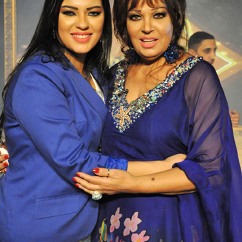 فيفي عبده وابنتها عزة مجاهد