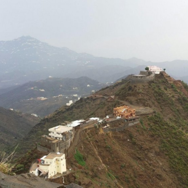 الارصاد حذرت من السحب الرعدية على منطقة جازان