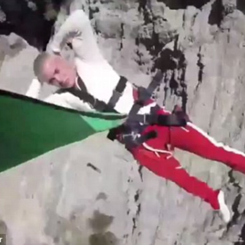 جاستن بيبر يستعد للقفز