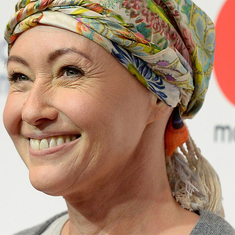 شانين دوهيرتي تجابه سرطان الثدي بابتسامة و ثقة كبيرين و كذلك بالرقص