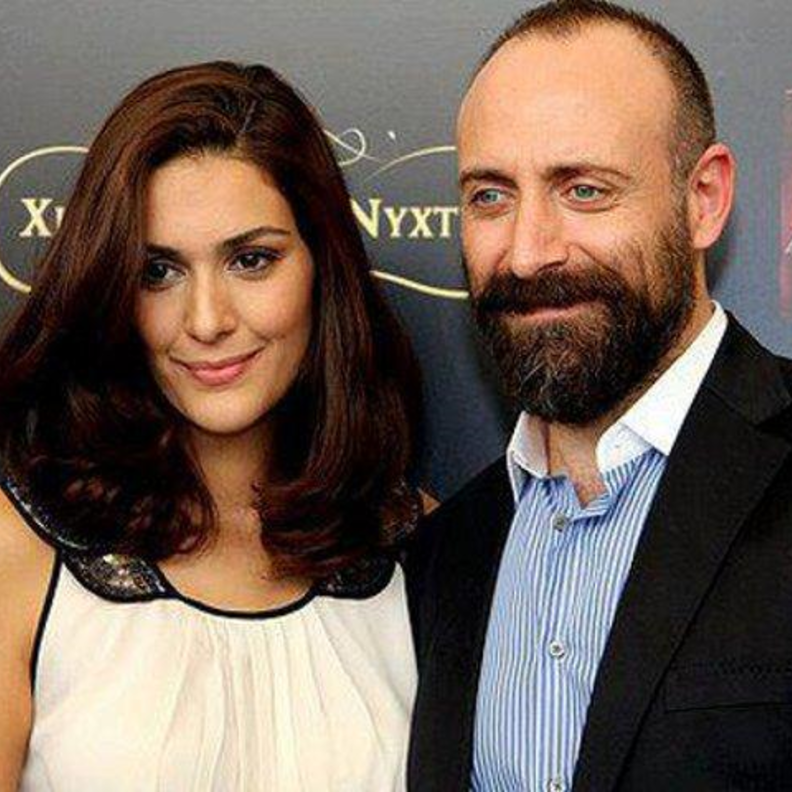 خالد أرجتش وزوجته