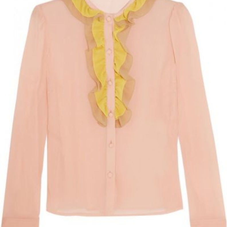 بلوزة حرير تناسب ازياء محجبات من تصميم ريد فالنتينو 