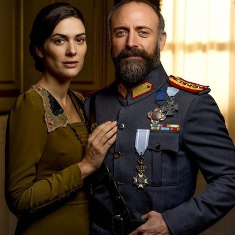 مسلسل وطني انت