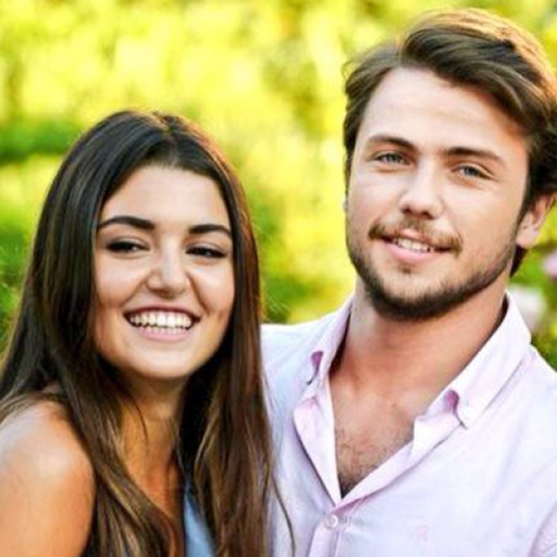 مشهد من مسلسل بنات الشمس