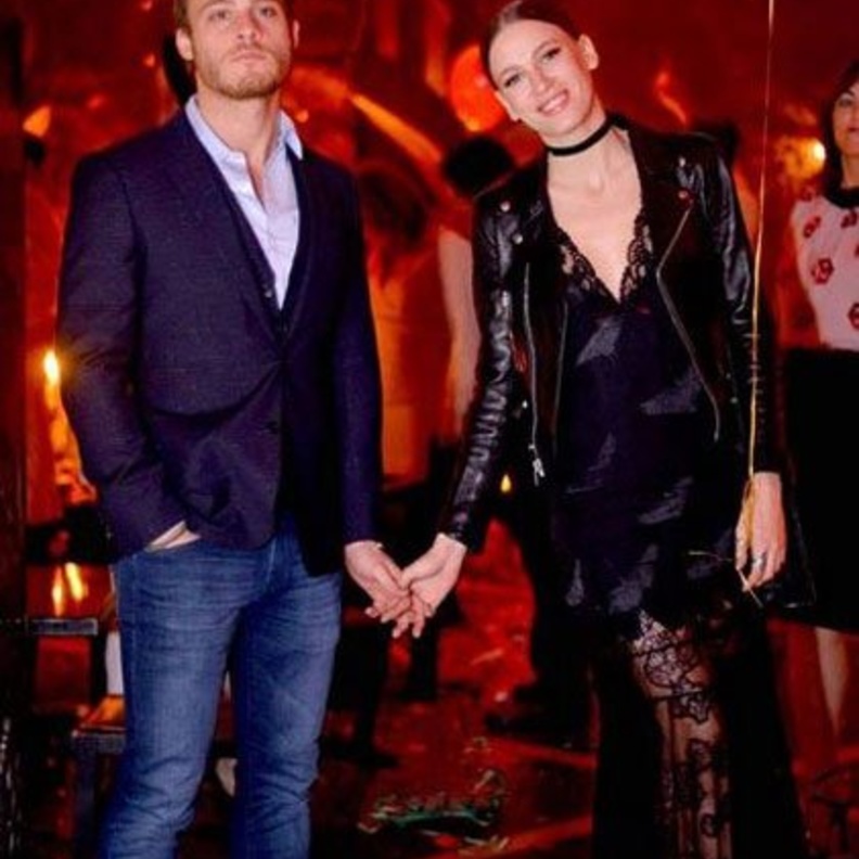 سيريناي ساريكايا وكرم بورسين