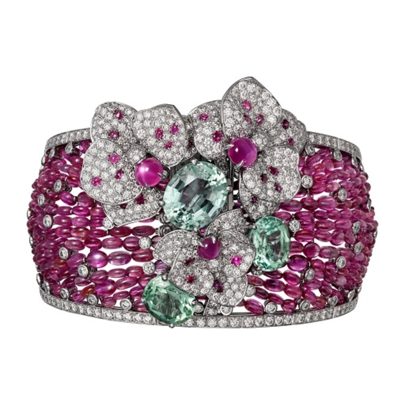 اسوارة كارتييه بتصميم مميز مع حبات الروبليت 