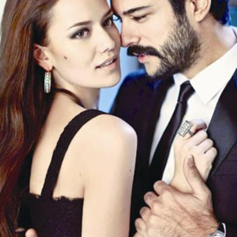 بوراك أوزجيفيت وفهرية إفجان