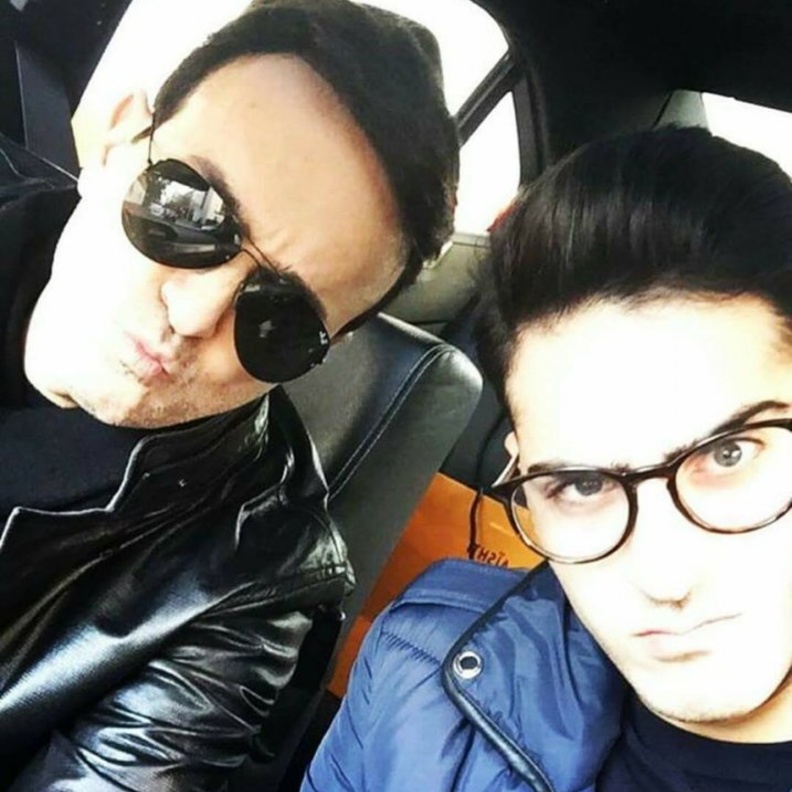 صابر الرباعي مع نجله