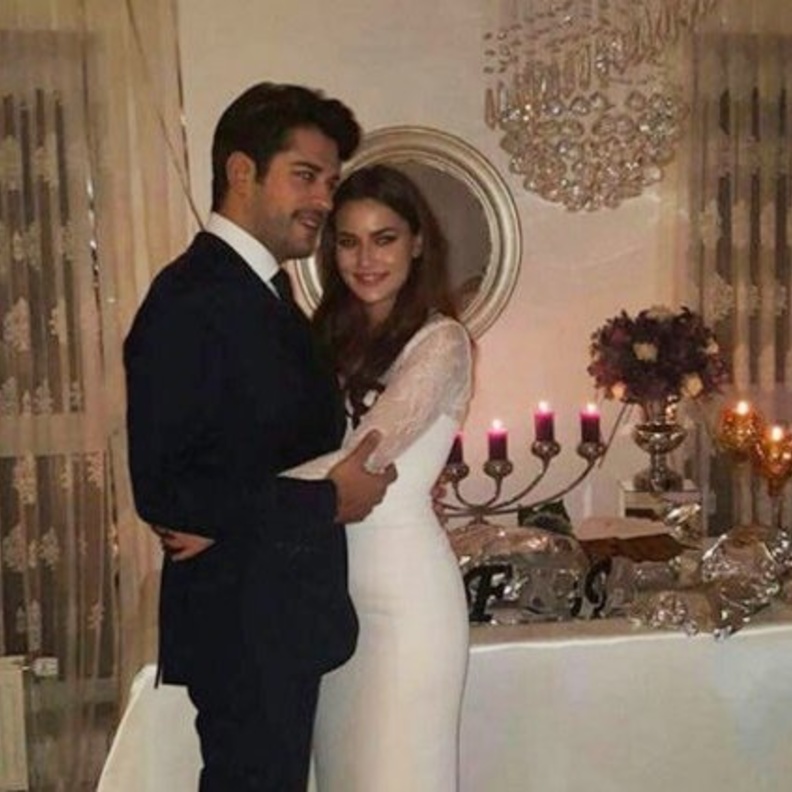 خطوبة بوراك أوزجفيت وفهرية افجان