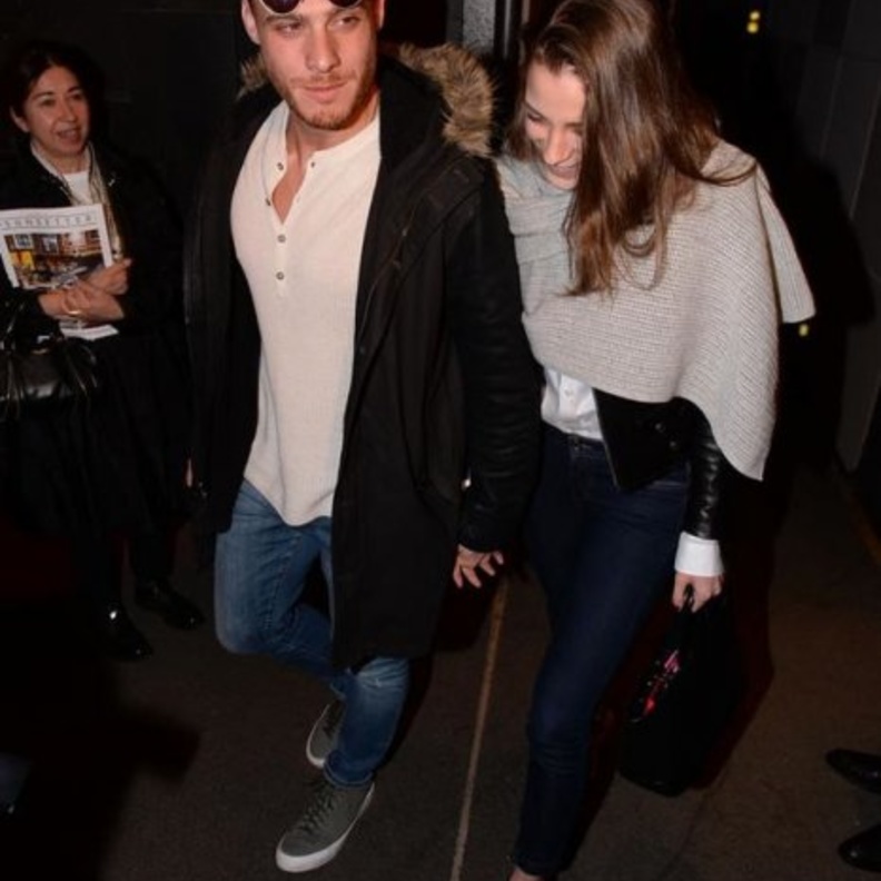 سيريناي ساريكايا وكرم بورسين