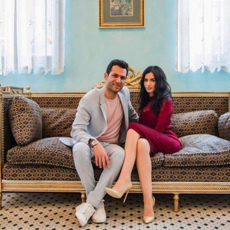 ايمان الباني ومراد يلدريم