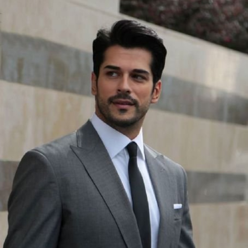 بوراق أوزجفيت