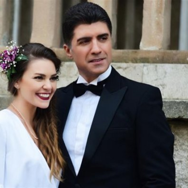 أسلي أنفر وأوزجان دنيز