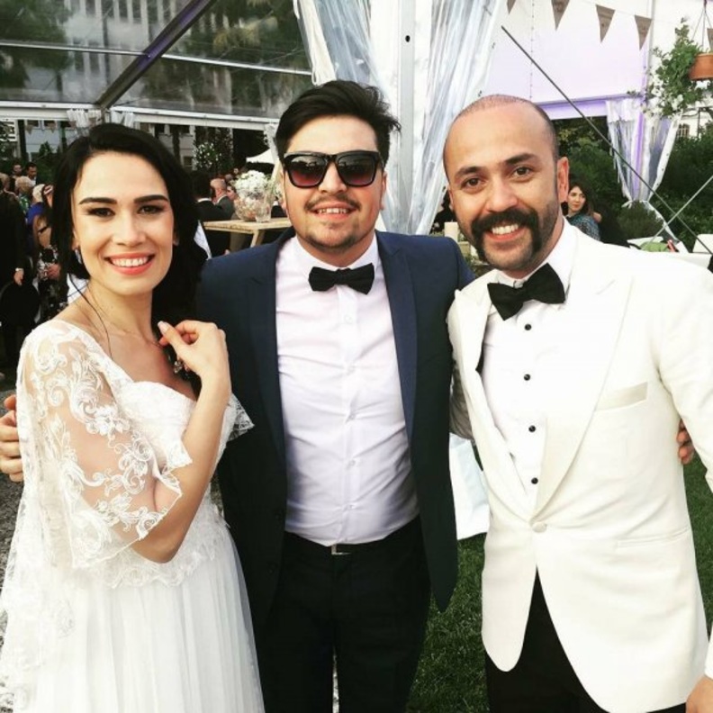 المشاهير في حفل زفاف سارب اكايا