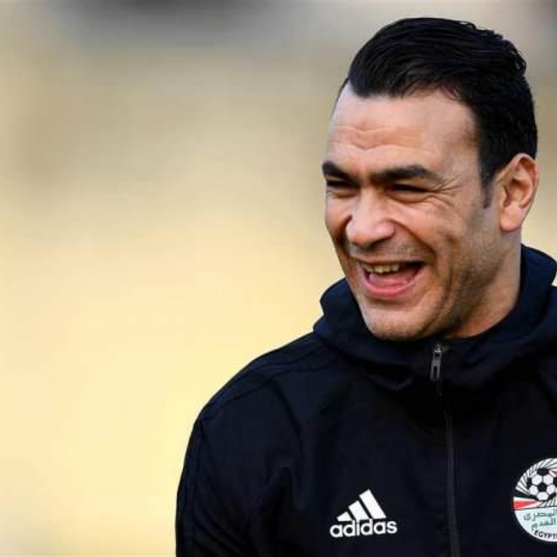 عصام الحضري