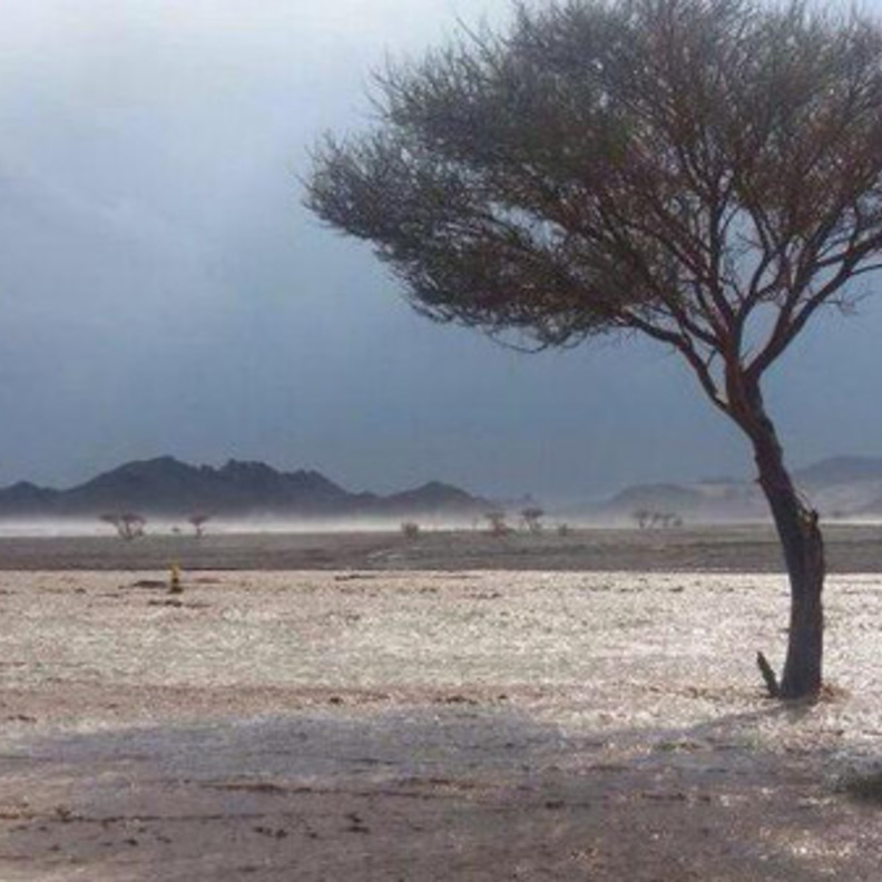 الأرصاد حذرت من السحب الرعدية الممطرة