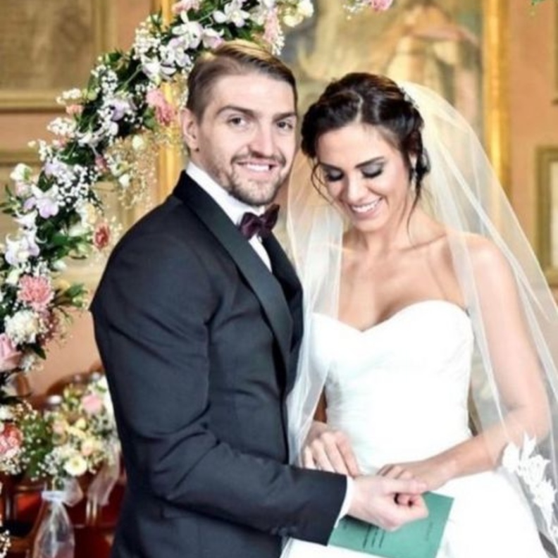 شوكران اوفالي وزوجها