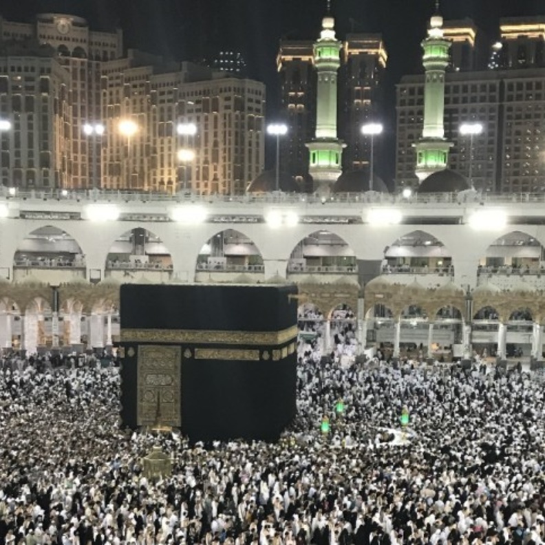 زوار المسجد الحرام في شهر رمضان المبارك 