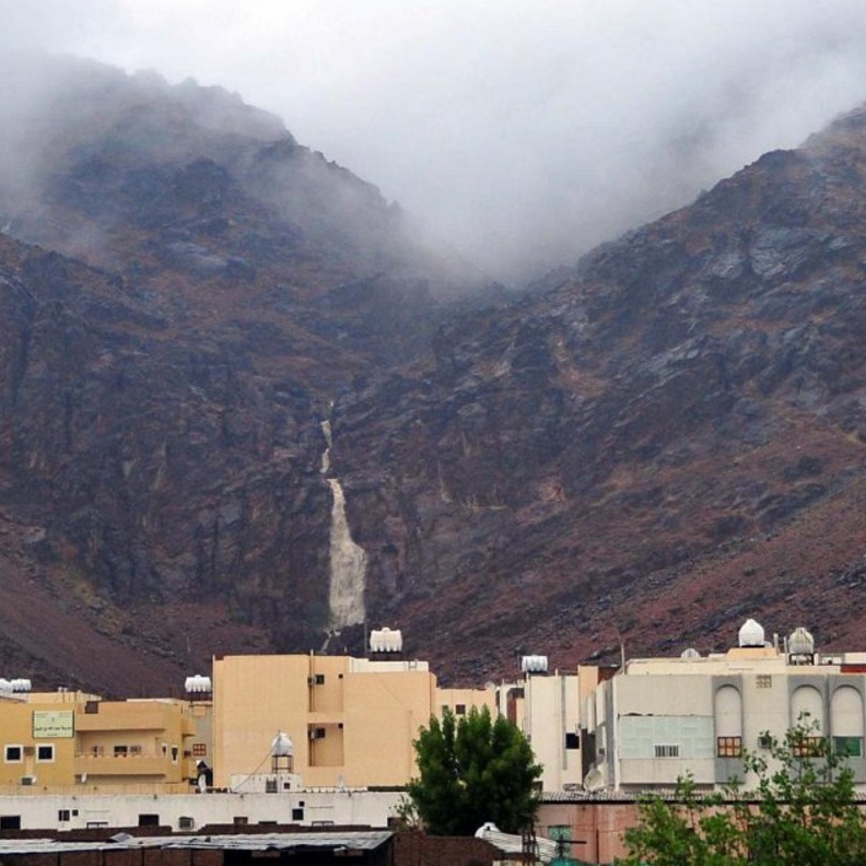 المدينة المنورة شهدت بالأمس سقوط أمطار غزيرة 