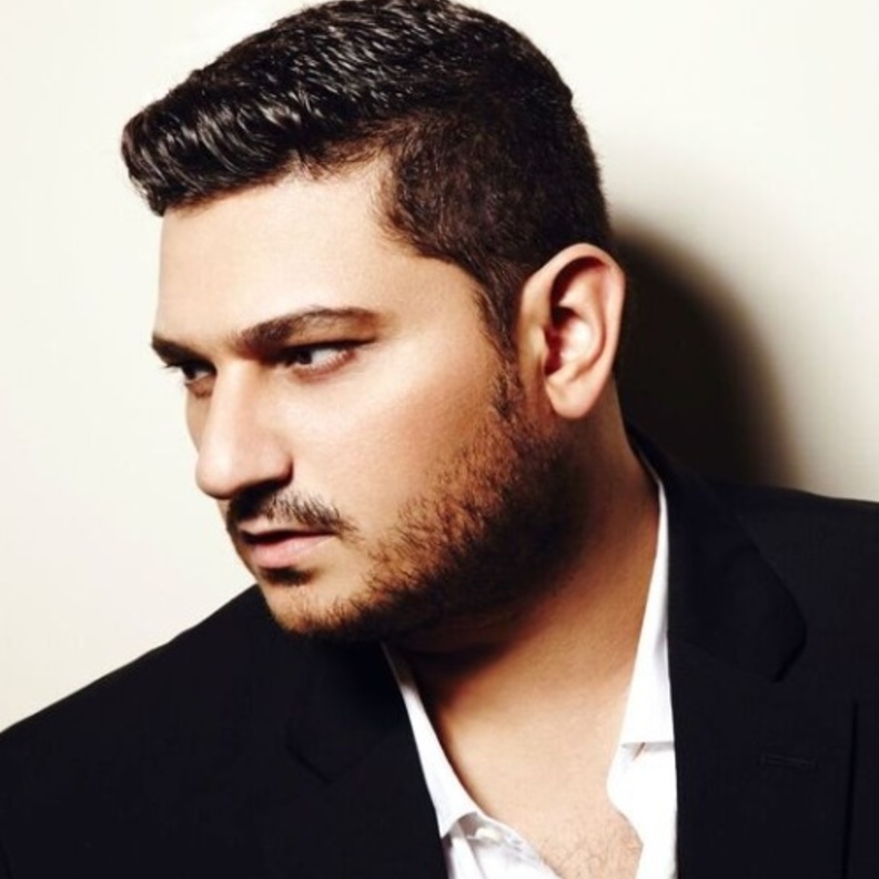 خبير التجميل كريستيان ابو حيدر