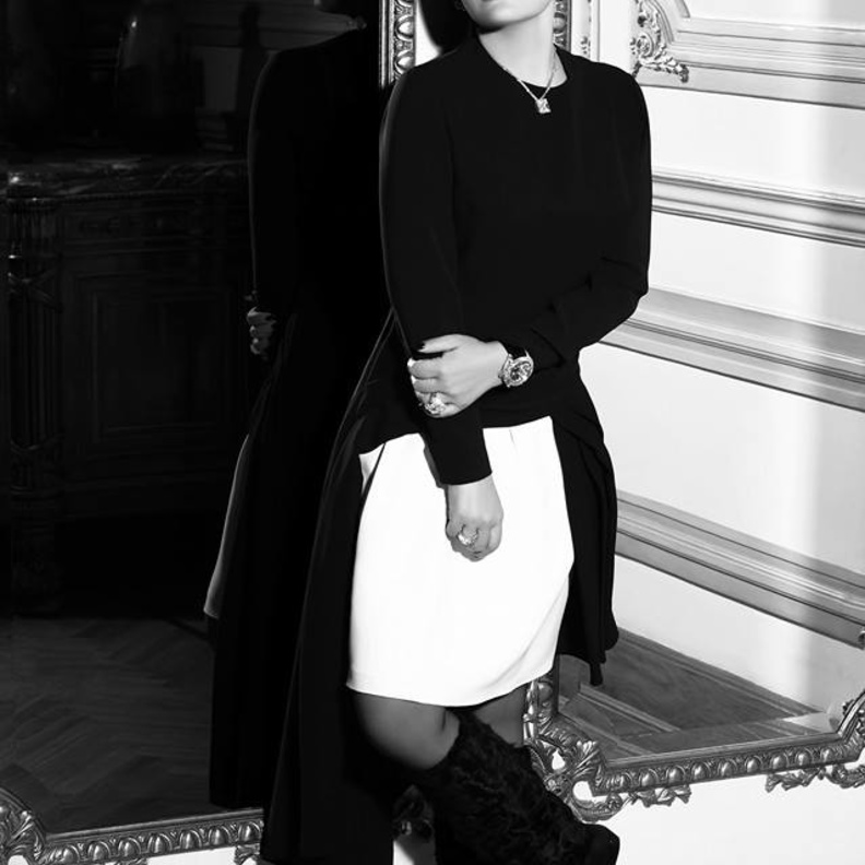 سيرين طفلة حزينة ومرتبكة