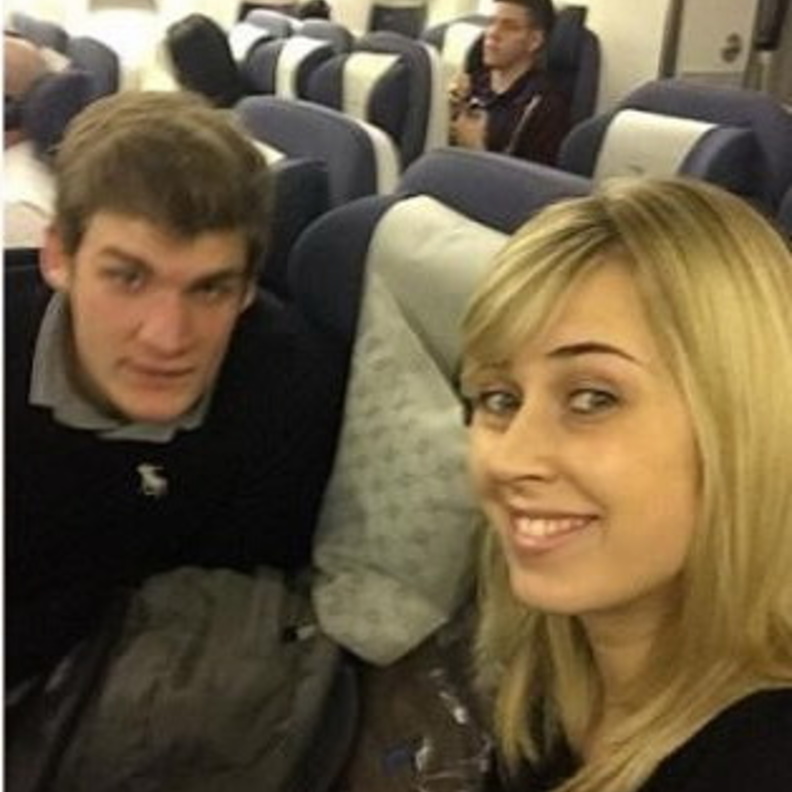 مختل يرعب مسافرين بريطانيين