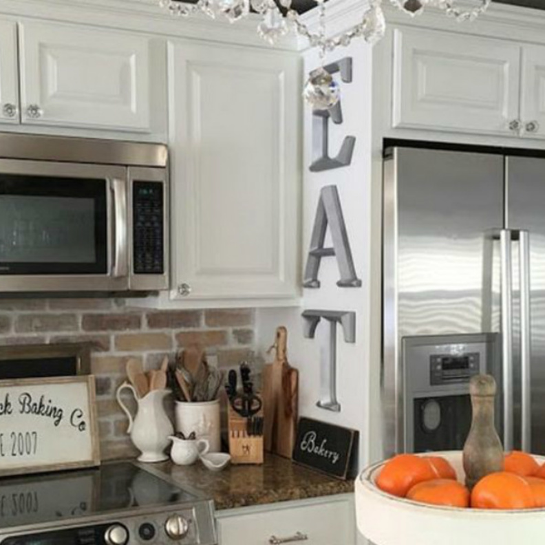 الرفوف المتعددة للتخزين الصحيح