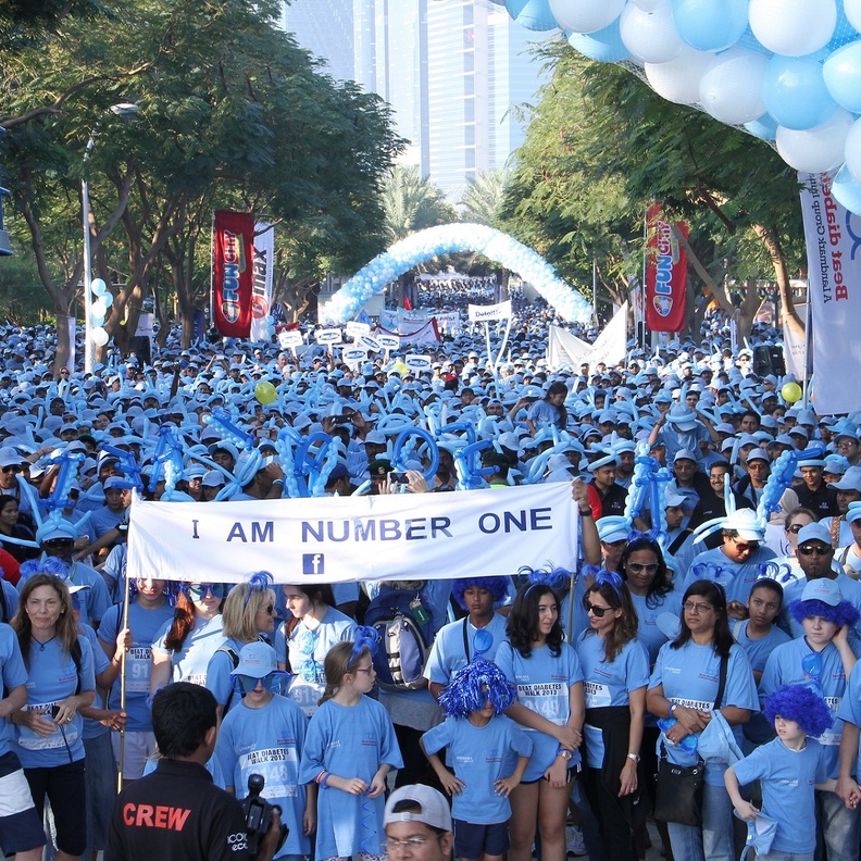صورة من مسيرة العام الماضي لمحاربة السكري
