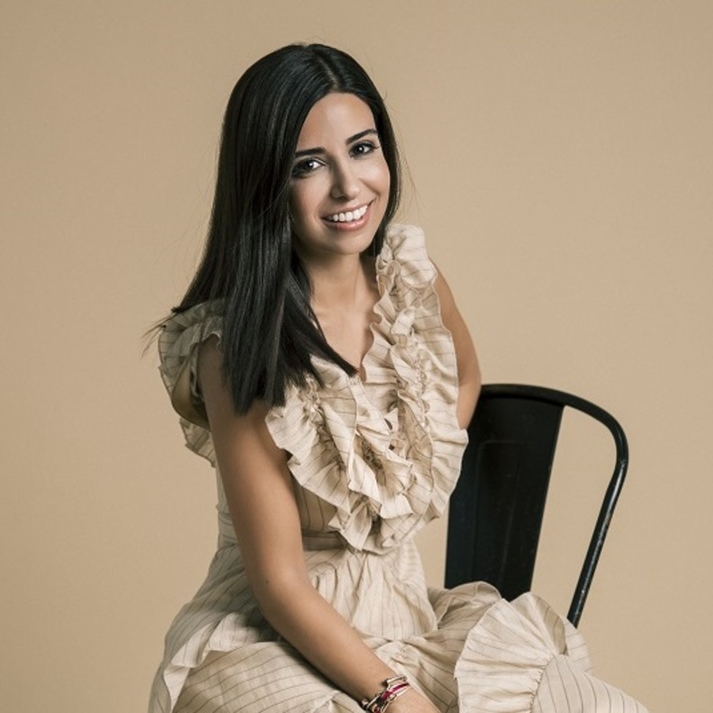 المصممة زينة زين