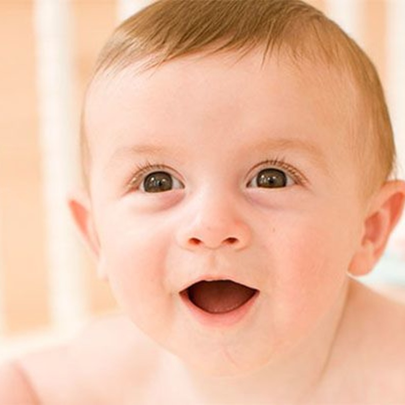 كيف تجعلي طفلك سعيد كل صباح 