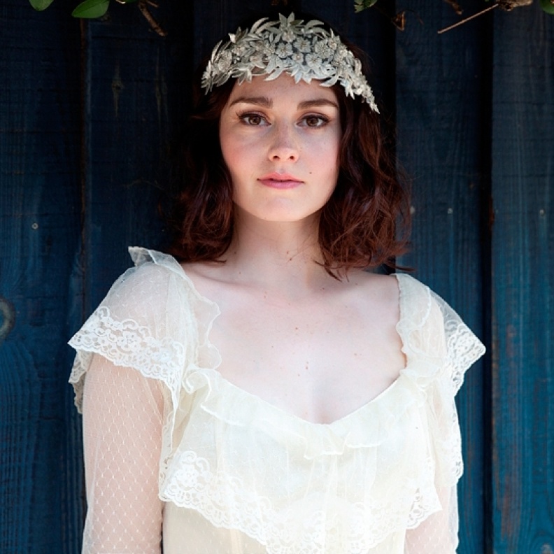 أجمل اكسسوارات "الفينتيج" للعروس من Agnes Hart