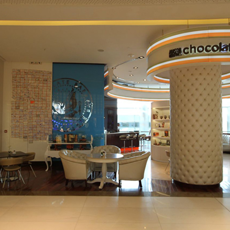 إليسون نيلسون تشوكليت بار Alison Nelson Chocolate Bar