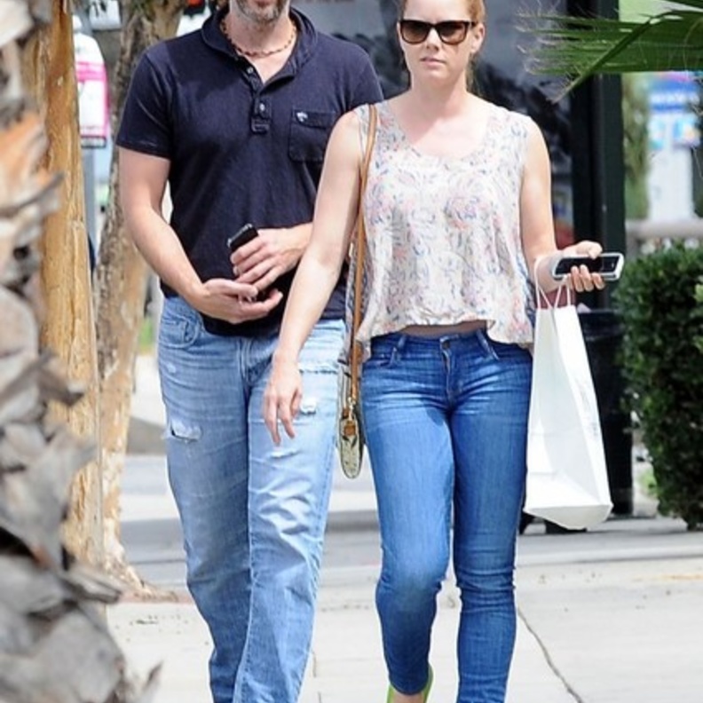 بالصور: إيمي آدامز ودارين لو جالو يتجولان معا