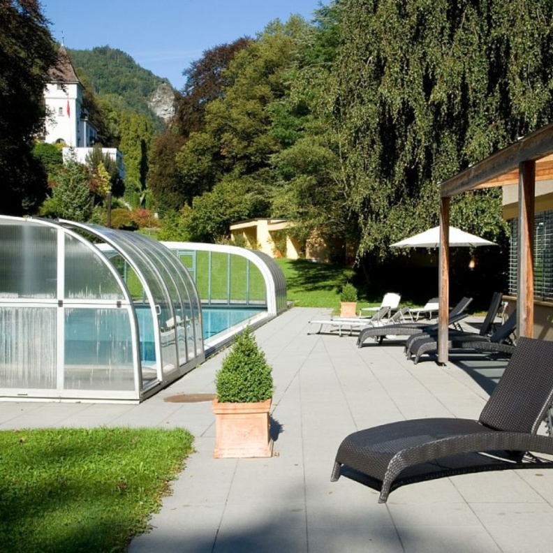 لتصبحي من المشاهير: إقضي إجازتك في منتجع بجبال الألب