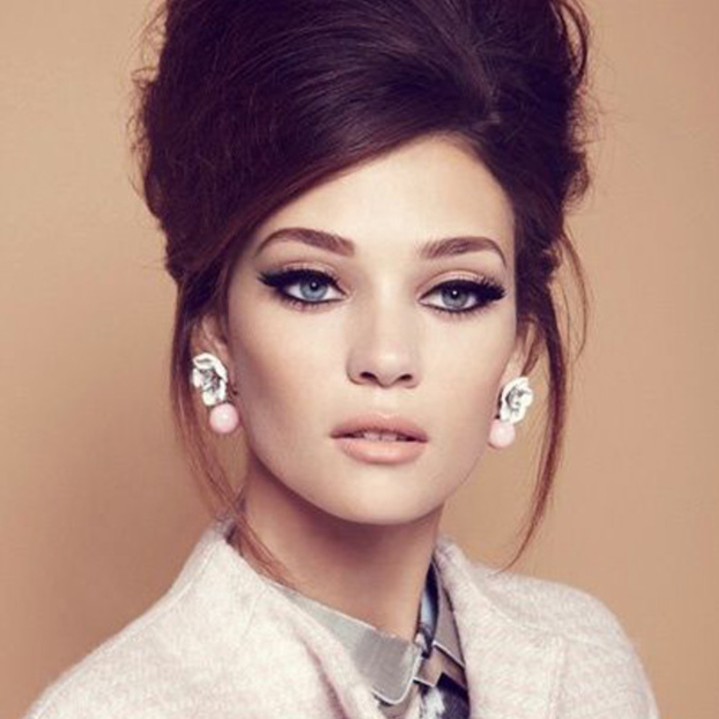 الأسود الداكن أساس السموكي