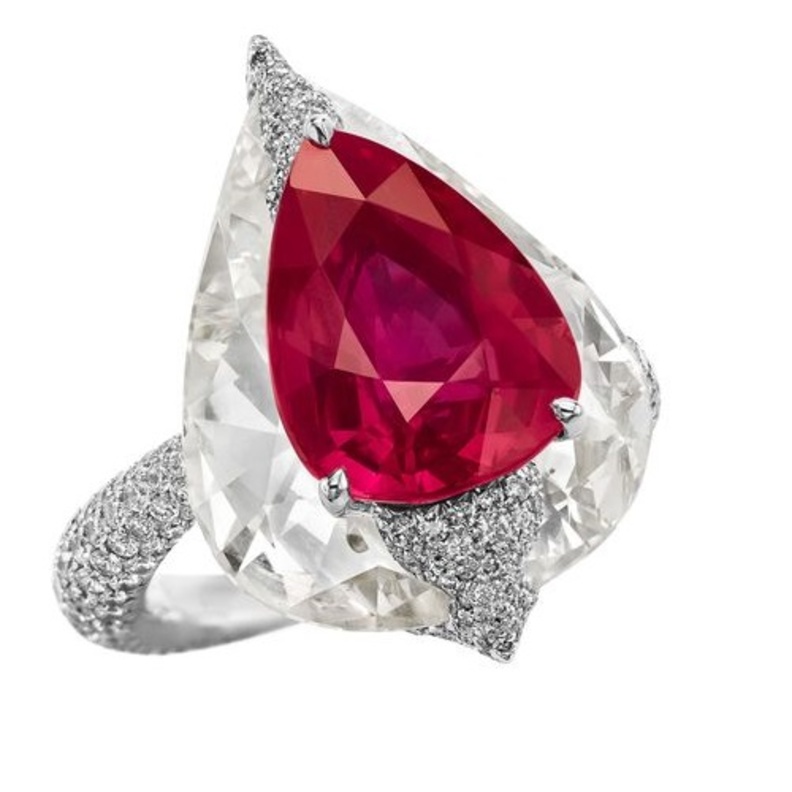 طقم مجوهرات جاكوب اند كو .Jacob & Co