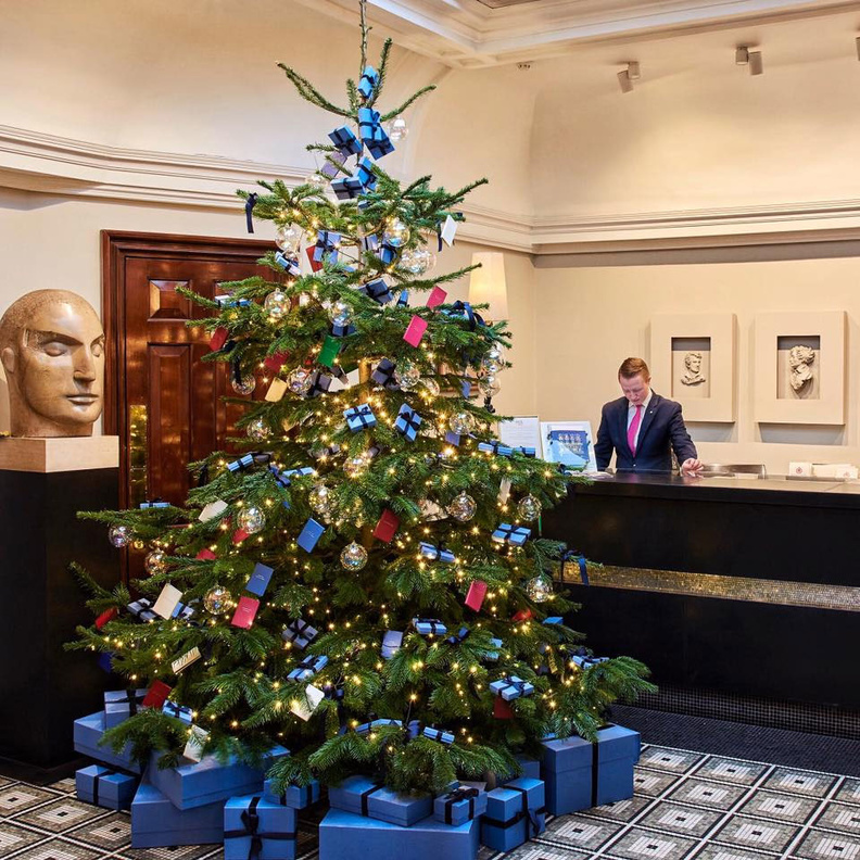 Brown's Hotel في لندن